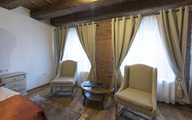 Casa Veche