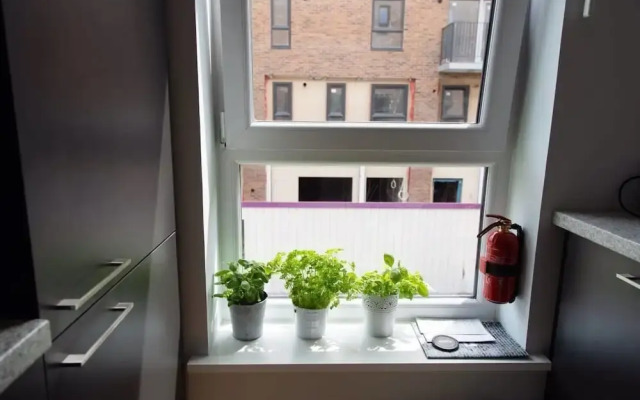 Studio flat with free Parking