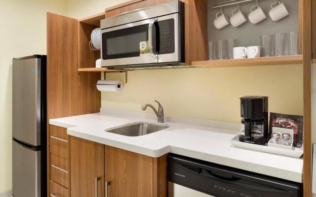 Home2 Suites by Hilton Charlotte Airport