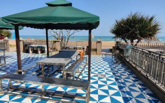 Be happy seaside holiday villa