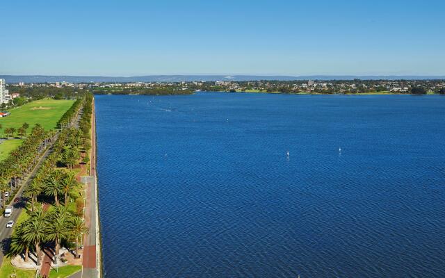 DoubleTree by Hilton Perth Waterfront