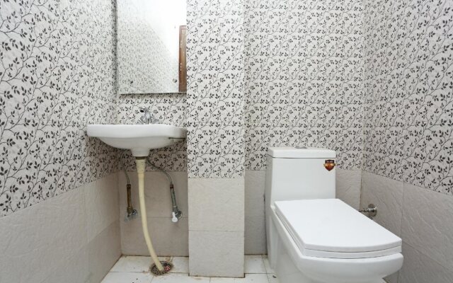 Hotel Vyom Vilas By OYO Rooms