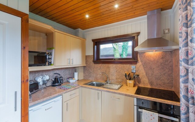 Birch 14 With Hot Tub, Newton Stewart