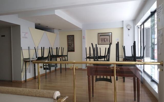 Suipacha Inn Hotel