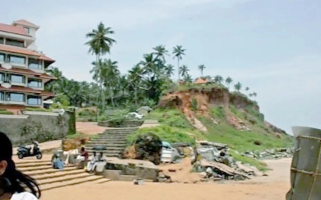 Anandan Tourist Home