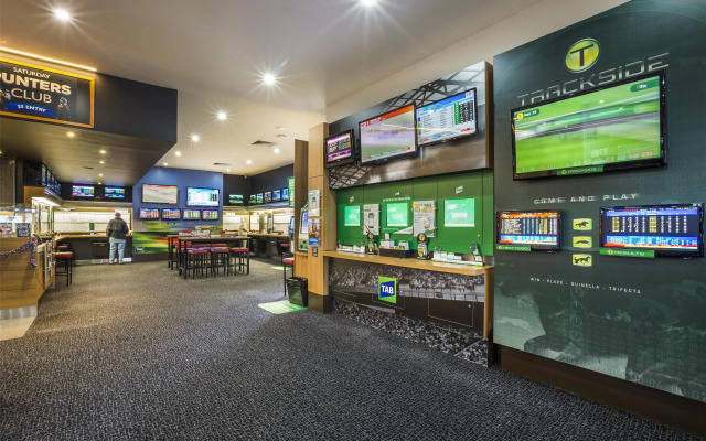 Nightcap at Coolaroo Hotel