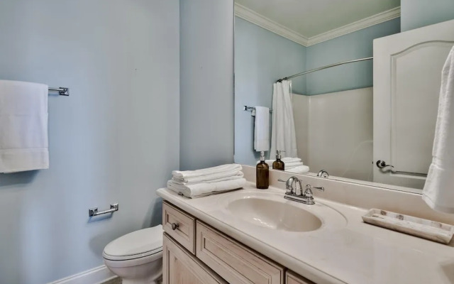 Kono - Coral in Destin