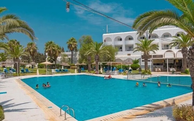 Golf Residence- Family Only