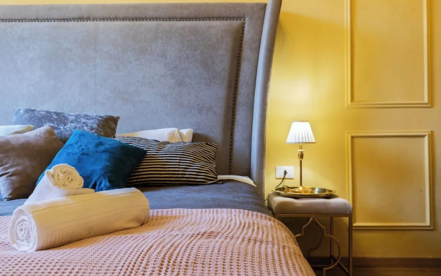 A Florence Palace - 4 Bedroom Apt - Santa Croce