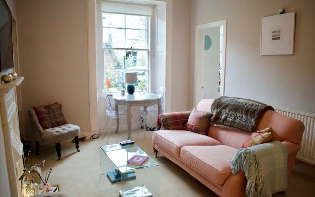 Traditional 1 Bedroom Stockbridge Home