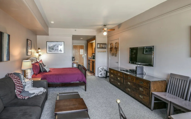Slopeside 2764 by Summitcove Vacation Lodging