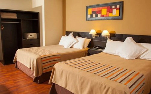 Hotel de Campo Colon