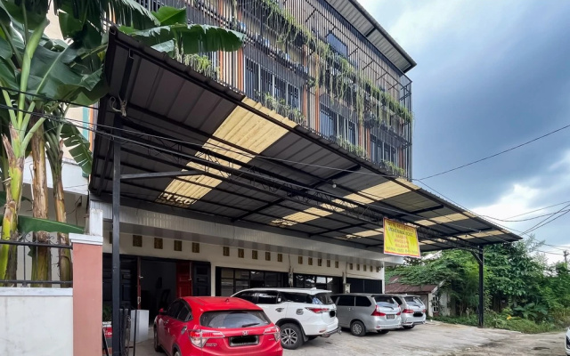 RedDoorz Lotte Near Ptc Mall — 2-star hotel in Palembang