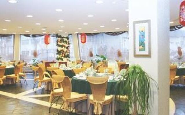 Oriental Land Holiday Village