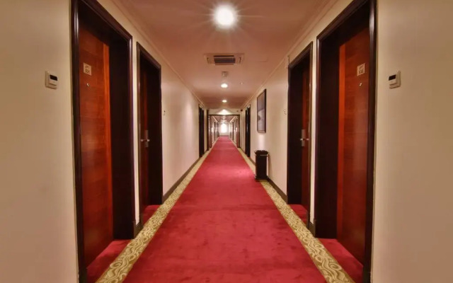 Majan Continental Hotel