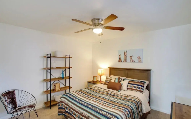 Phoenix Home: Golf, Hike, & Explore Downtown!