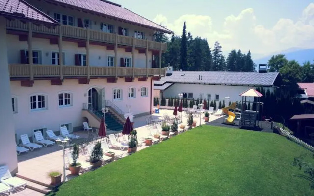 Waldhotel