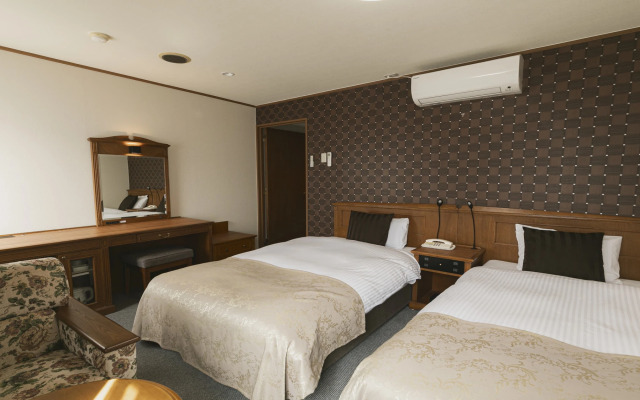 Hotel Arthur KITAHAMA BASE