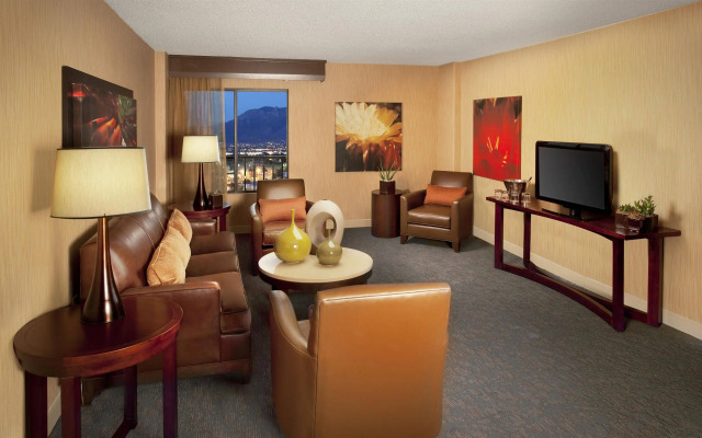 Sheraton Albuquerque Airport Hotel