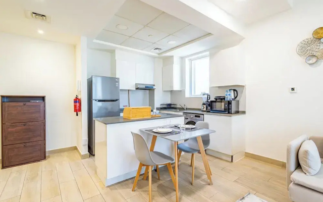 Superhost  Stylish 1BR in Bloom Tower