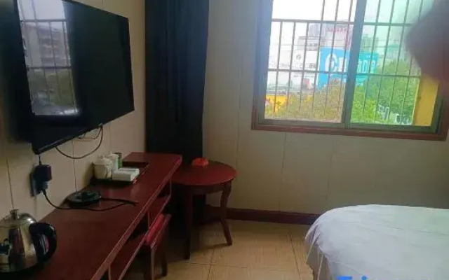 Tongcheng Hotel (Fuyang Shuangqing Branch)