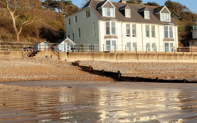 Promenade Apartment at Beach House