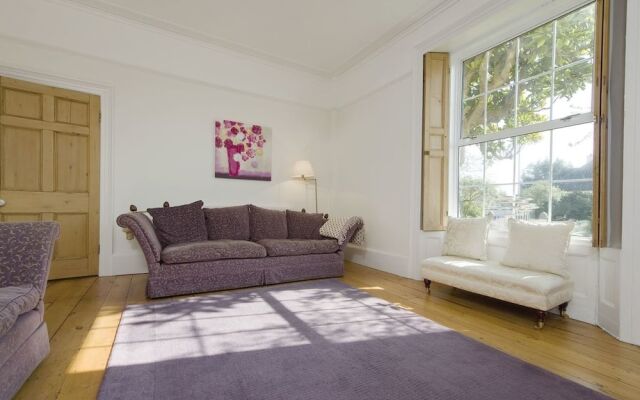 31 Salterton Road