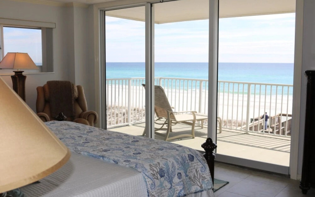 Starboard Village by Surfside VR