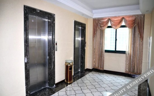 Zhonghao Holiday Hotel