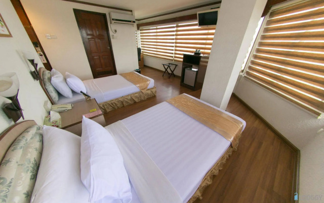 Orchid Hotel