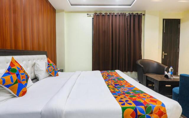 Fabhotel Srg Inn
