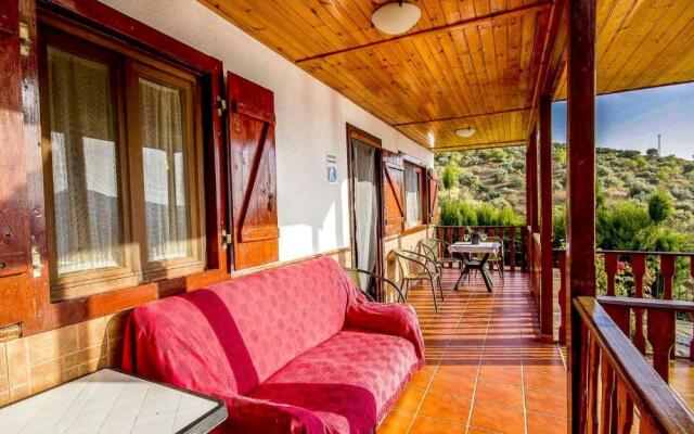 Casa Las Olivas Sayalonga by Ruralidays