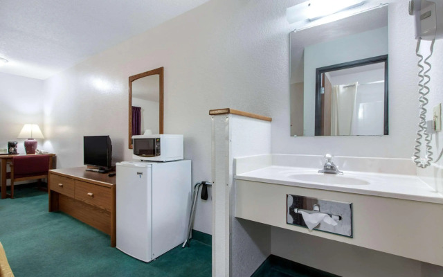 Chamberlain Days Inn Oacoma