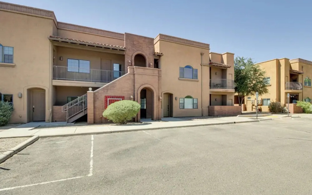 Tucson Condo Rental w/ Balcony + Mountain View!