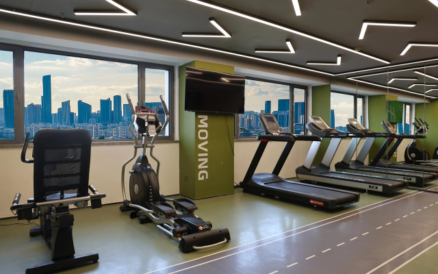 Holiday Inn Shanghai Huaxia by IHG