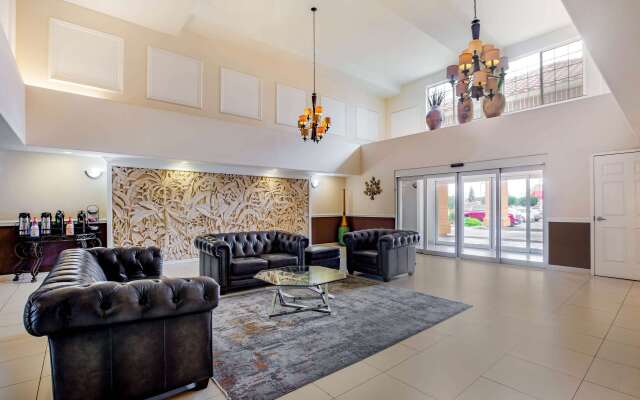 La Quinta Inn & Suites by Wyndham Fowler