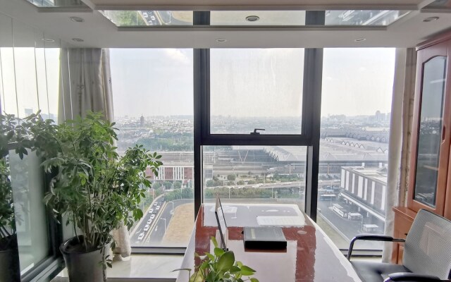 Railway Station Splendid Elegant Apartment