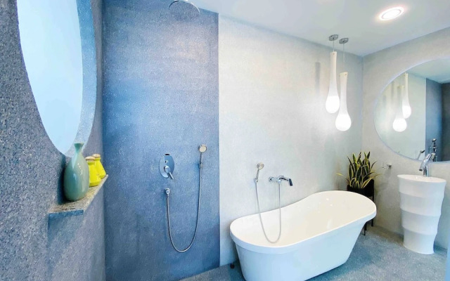 Stylish 3br Pool Villa Walk to Beautiful Naiyang Beach