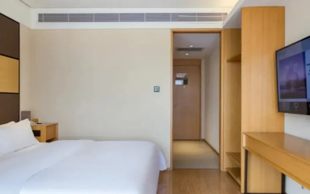 Ji Hotel (Hangzhou Wulin Square, Wenhui Mansion)