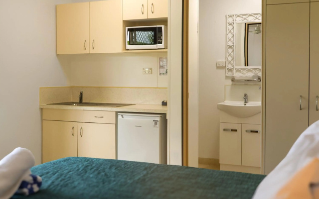 Wongai Beach Hotel – Guest Rooms – Horn Island