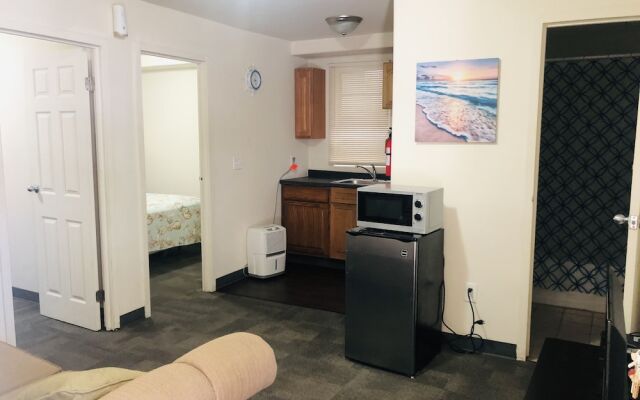 Thunderbird Motel