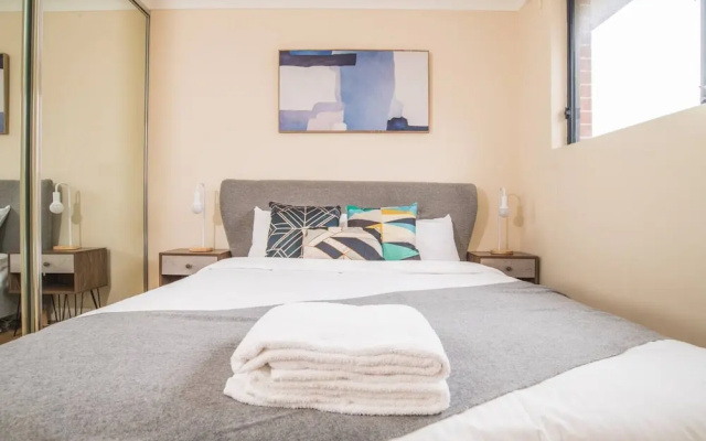 True Comfort! 3bed2bath APT Near Ashfield Station! – Guest Rooms – Sydney