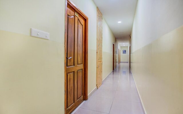Sri Royal Palace By OYO Rooms
