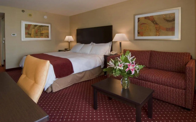 DoubleTree by Hilton Lansing