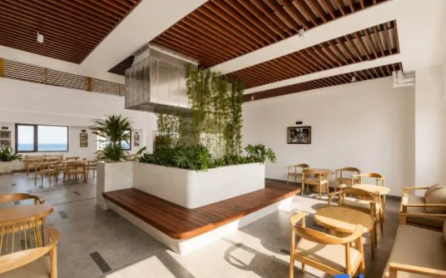 Grand Luxury Hotel Ninh Chu – Restaurant – Phan Rang - Thap Cham