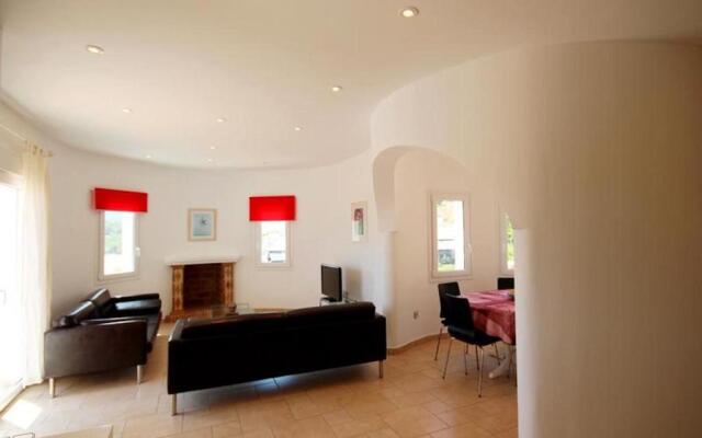 Fantastic villa with sea views and private pool