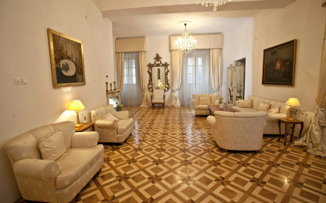 Antiq Palace Hotel And Spa