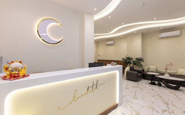 V'Luna Hotel - Managed by THM