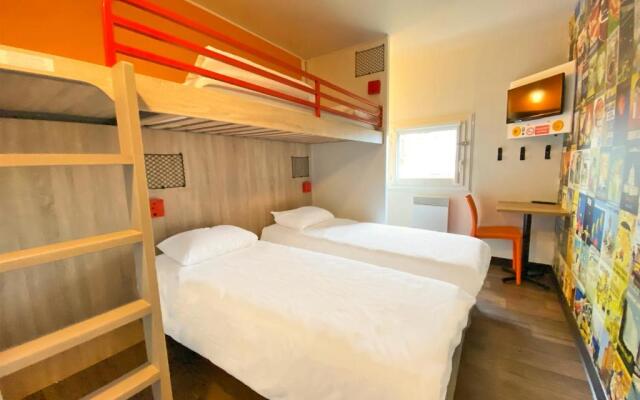 hotelF1 Laval