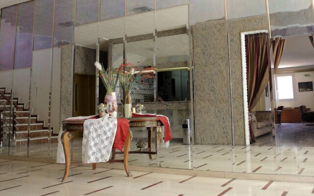 Hotel Anesi